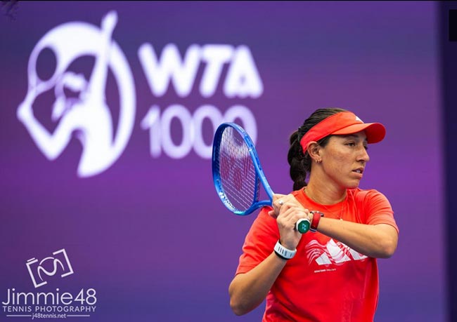 WTA-1000. Пегула програла Александровій в 1/4 фіналу